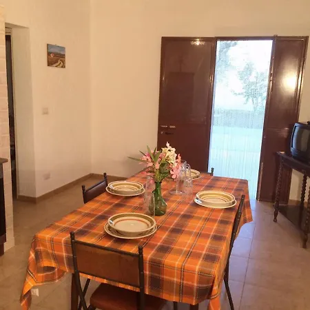 Holiday home Casa Vacanze Rosa Matino